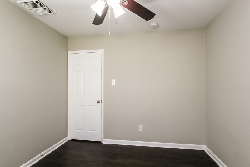 1,800/Mo, 6606 Winter Mountain Ln Spring, TX 77379 Bedroom View 2