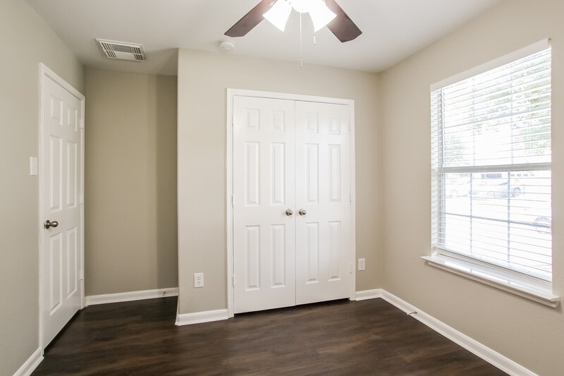 1,800/Mo, 6606 Winter Mountain Ln Spring, TX 77379 Bedroom View 4