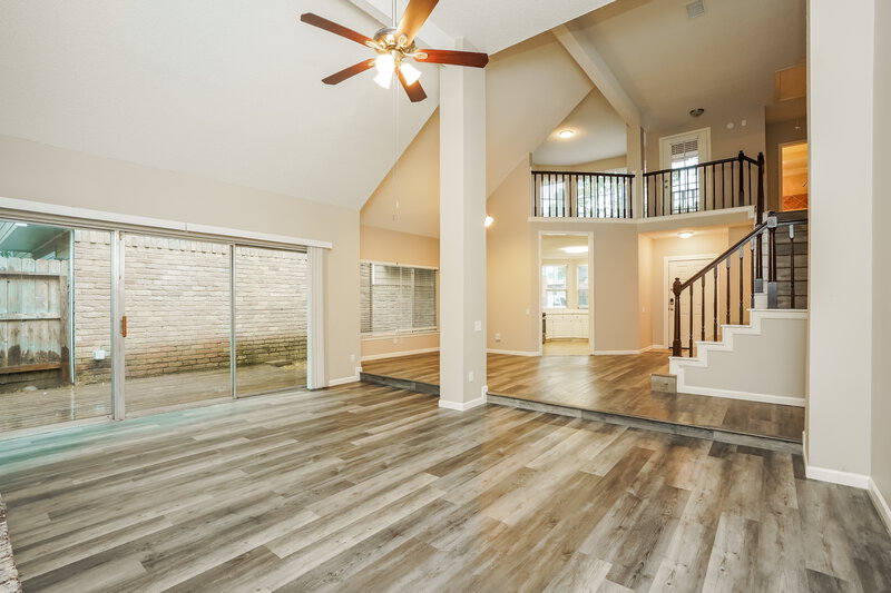 2,140/Mo, 16035 Rustic Sands Dr Houston, TX 77084 Living Room View 2