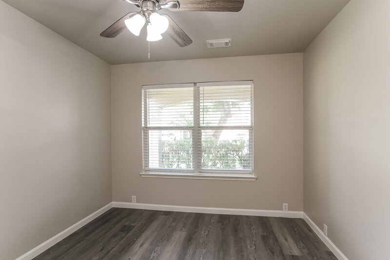 2,105/Mo, 18315 Atasca Woods Trace Humble, TX 77346 Bedroom View 2