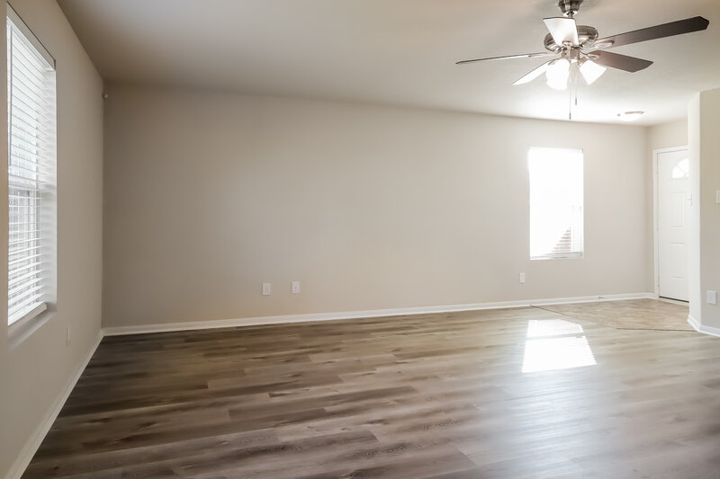 3,060/Mo, 5102 Lamppost Hill Ct Katy, TX 77449 Living Room View 2