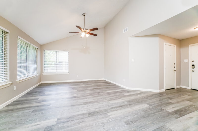 1,815/Mo, 11002 Ambergate Dr Humble, TX 77396 Living Room View