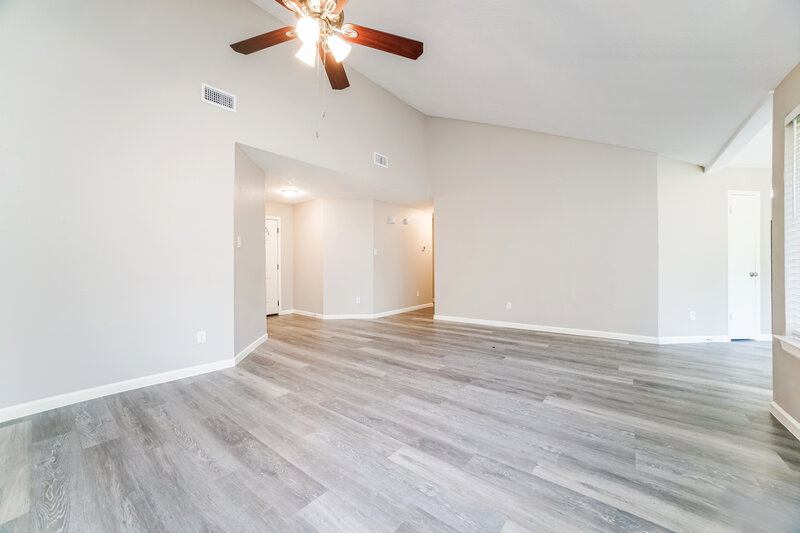 1,815/Mo, 11002 Ambergate Dr Humble, TX 77396 Living Room View 4