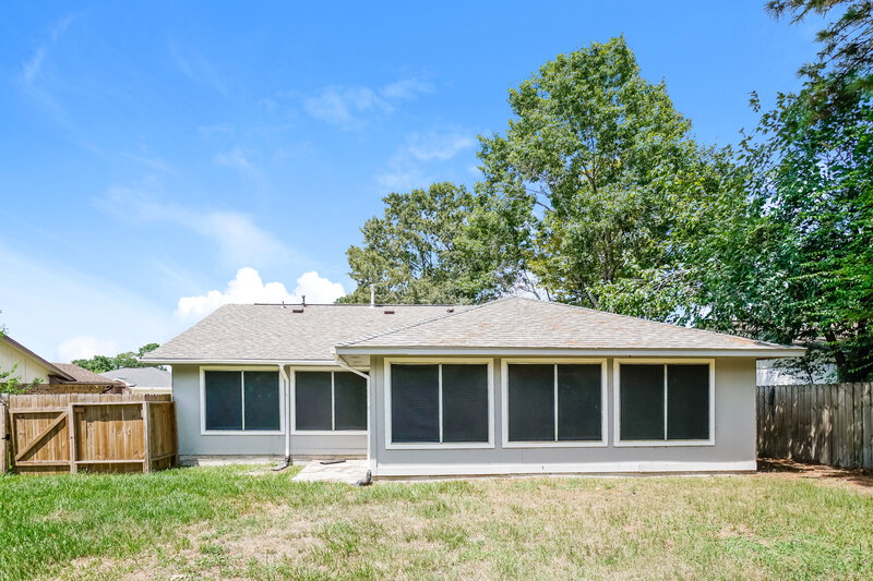 1,815/Mo, 11002 Ambergate Dr Humble, TX 77396 Rear View