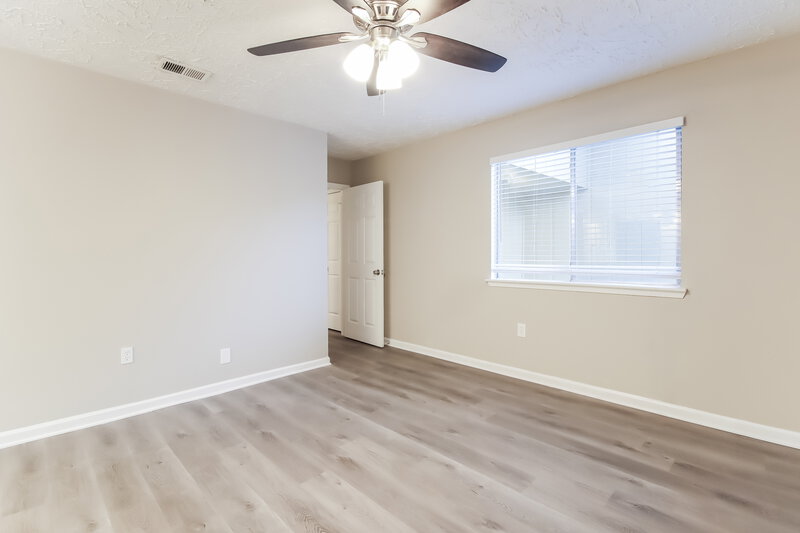 1,795/Mo, 15735 Thistledew Dr Houston, TX 77082 Bedroom View