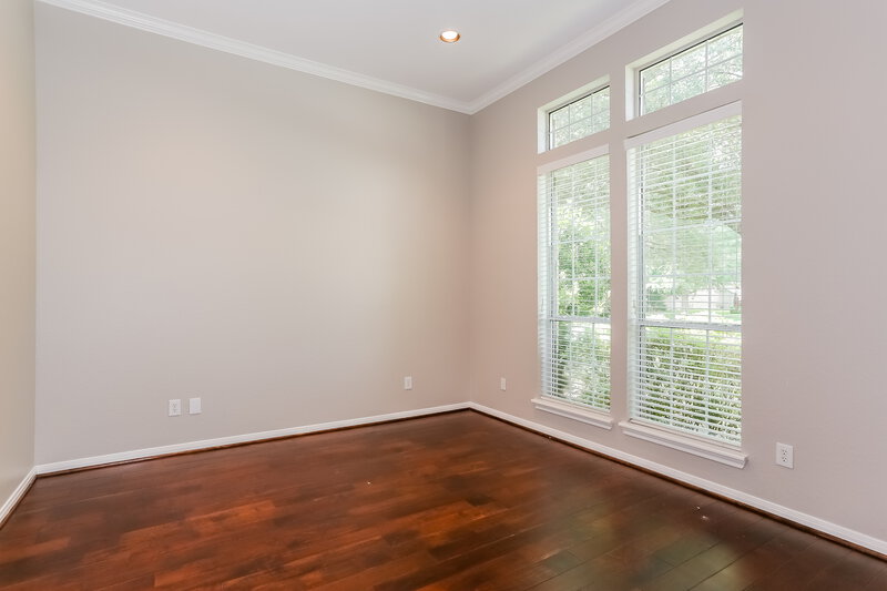 2,410/Mo, 13207 Castlecombe Dr Houston, TX 77044 Dining Room View