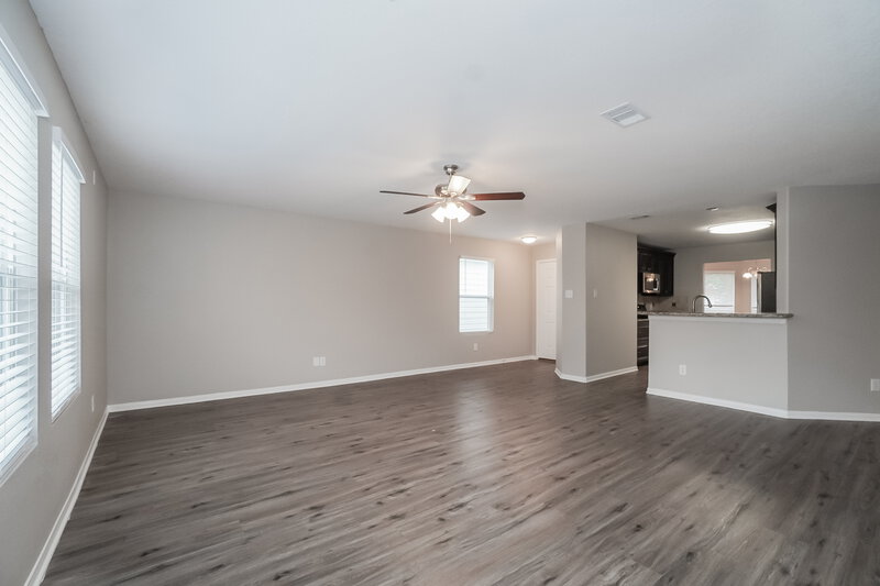 2,285/Mo, 3406 Barkers Crossing Ave Houston, TX 77084 Living Room View
