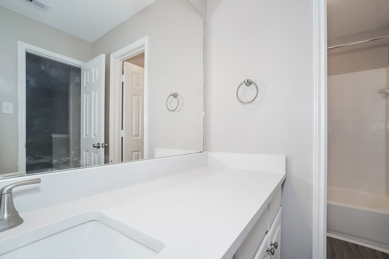 2,285/Mo, 3406 Barkers Crossing Ave Houston, TX 77084 Bathroom View