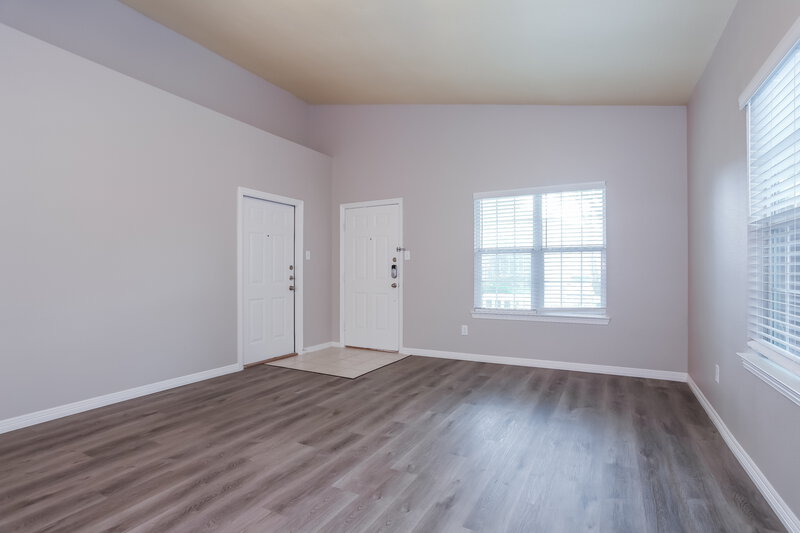 1,740/Mo, 21327 Sweet Grass Ln Tomball, TX 77375 Living Room View 3