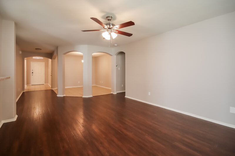 1,935/Mo, 456 Mystic Glen Loop Humble, TX 77339 Living Room View 2