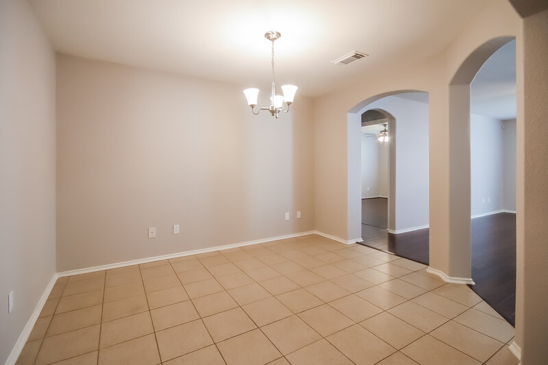 1,935/Mo, 456 Mystic Glen Loop Humble, TX 77339 Dining Room View 2