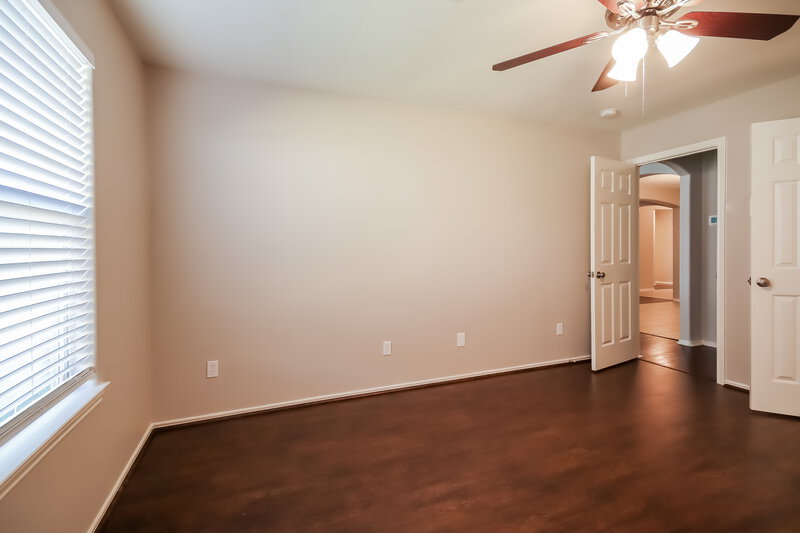 1,935/Mo, 456 Mystic Glen Loop Humble, TX 77339 Bedroom View
