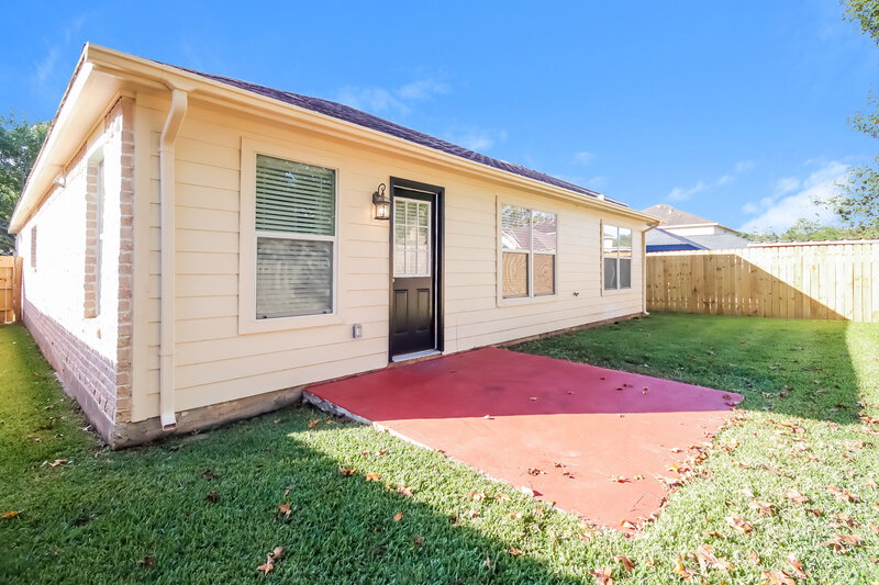 1,935/Mo, 456 Mystic Glen Loop Humble, TX 77339 Rear View