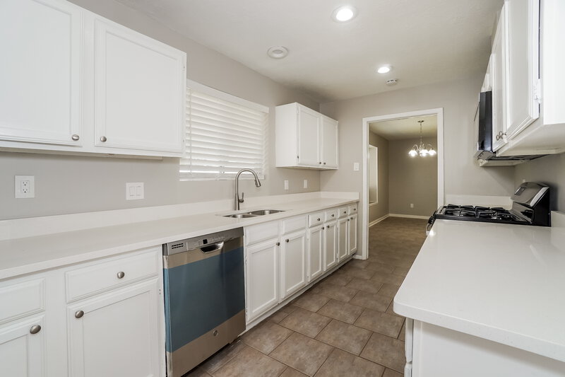 2,500/Mo, 3234 Sedgeborough Cir Katy, TX 77449 Kitchen View