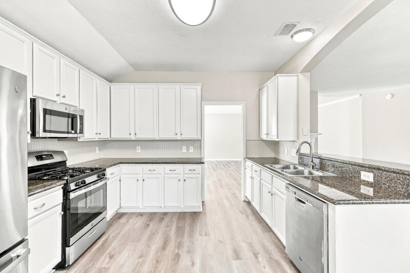 2,305/Mo, 410 Cedar Lake Dr League City, TX 77573 Kitchen View