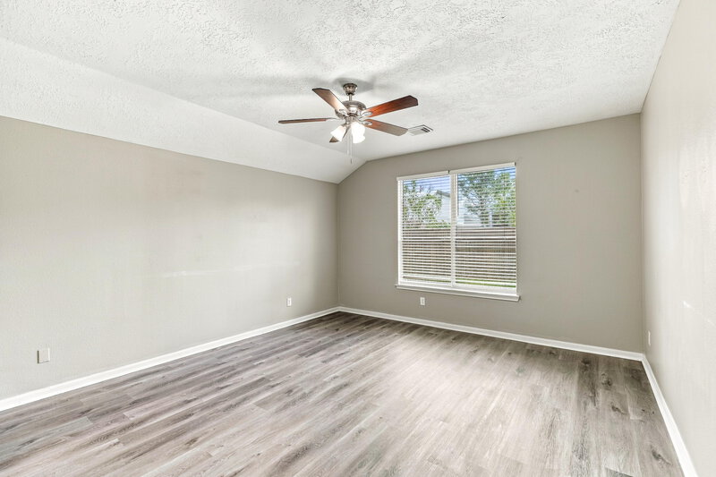 2,305/Mo, 410 Cedar Lake Dr League City, TX 77573 Bedroom View 3