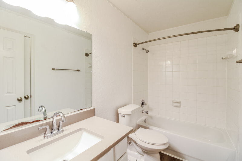 2,305/Mo, 410 Cedar Lake Dr League City, TX 77573 Misc View 11