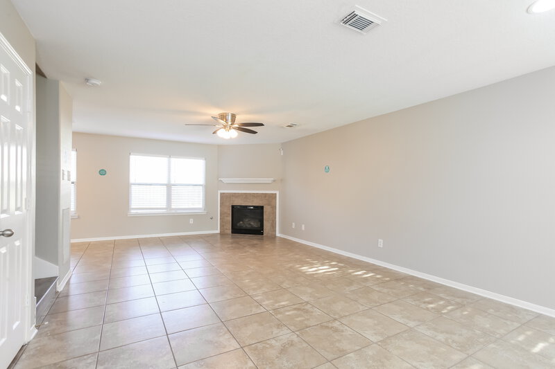2,275/Mo, 20927 Fox Swift Ct Humble, TX 77338 Living Room View