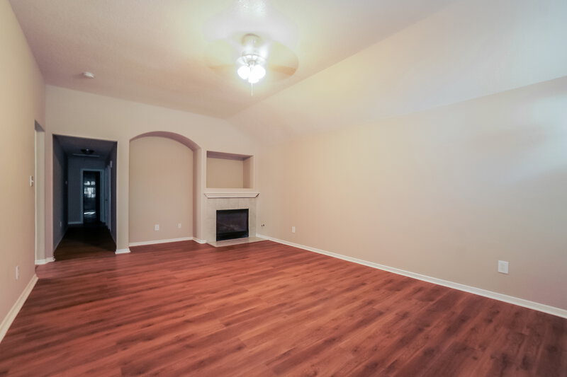 1,875/Mo, 19563 Maywood Falls Cir Houston, TX 77084 Living Room View 2