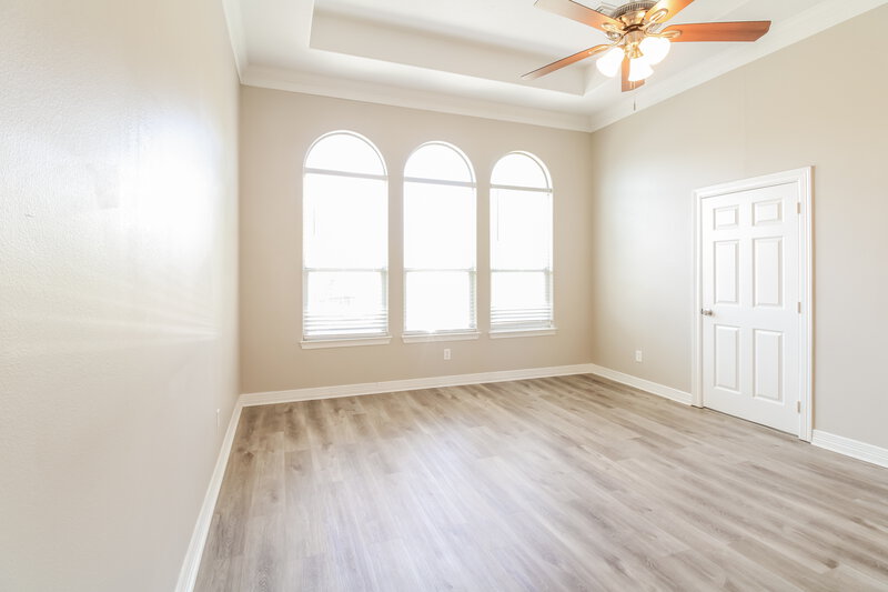 1,835/Mo, 12626 Panther Villa Ct Houston, TX 77099 Main Bedroom View 3