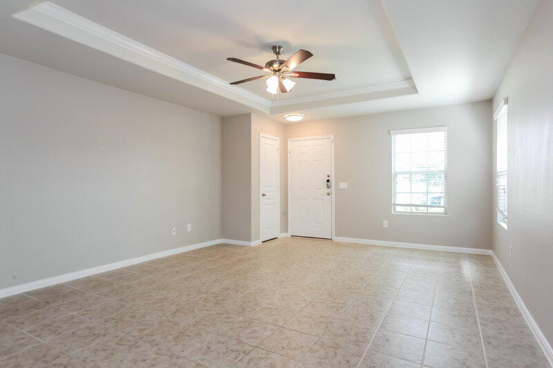 1,835/Mo, 6450 Dayridge Ln Houston, TX 77048 Living Room View