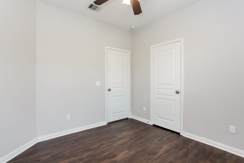 1,860/Mo, 6627 Dayridge Ln Houston, TX 77048 Bedroom View 3