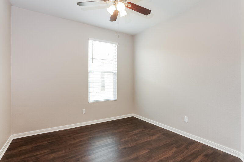 1,860/Mo, 6627 Dayridge Ln Houston, TX 77048 Bedroom View 4