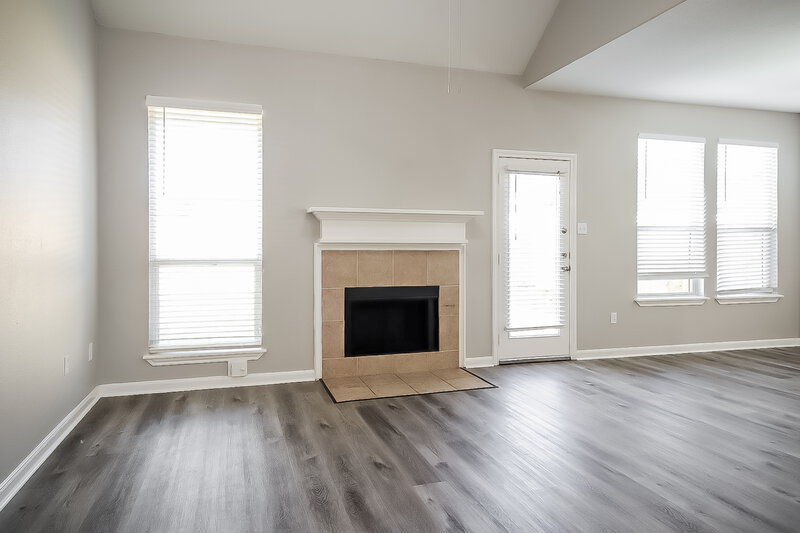 2,020/Mo, 982 Oak Falls Dr Willis, TX 77378 Living Room View