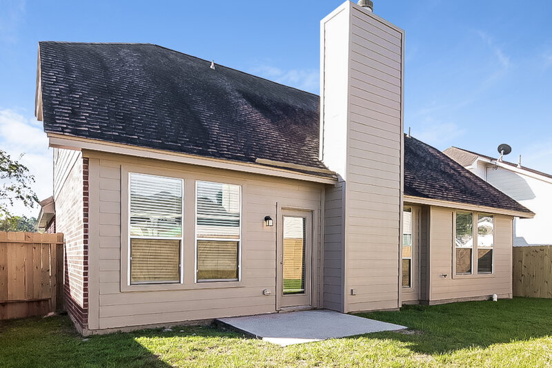 2,020/Mo, 982 Oak Falls Dr Willis, TX 77378 Rear View
