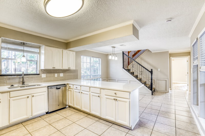 1,860/Mo, 20003 Atasca Villas Dr Humble, TX 77346 Kitchen View