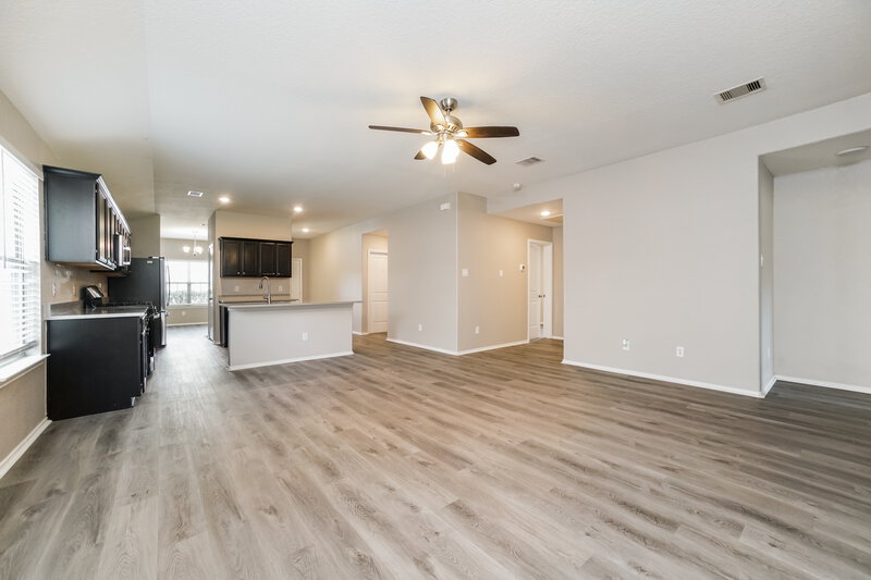 2,130/Mo, 20247 Louetta Reach Dr Spring, TX 77388 Living Room View 2