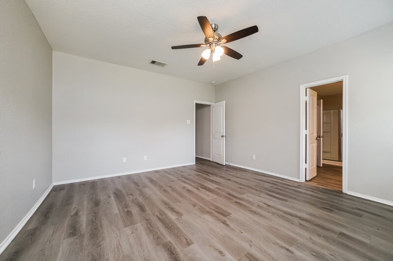 2,130/Mo, 20247 Louetta Reach Dr Spring, TX 77388 Main Bedroom View 2