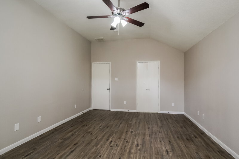 1,930/Mo, 17034 Port O Call St Crosby, TX 77532 Main Bedroom View