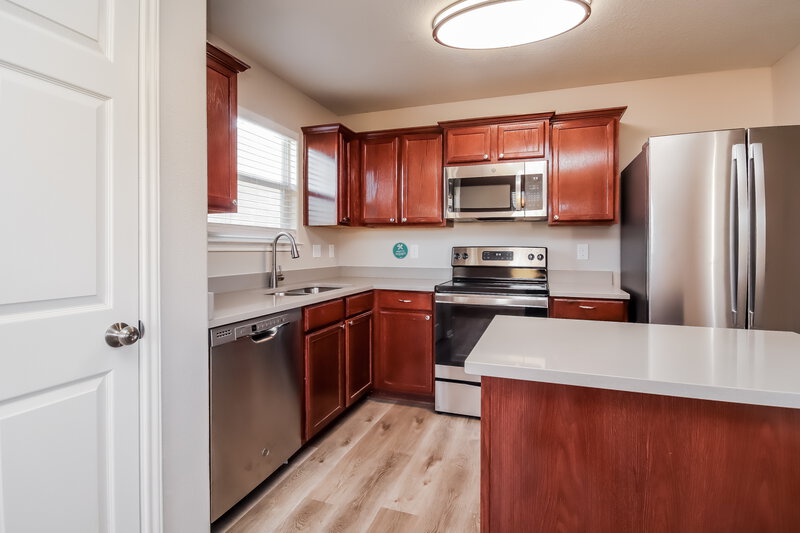 1,955/Mo, 4702 Palm Park Ln Richmond, TX 77469 Kitchen View 2