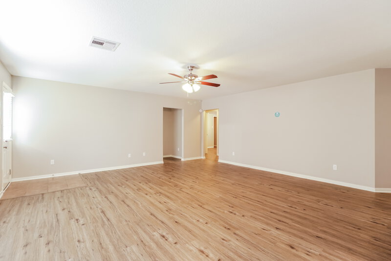 1,775/Mo, 9801 Hyacinth Way Conroe, TX 77385 Living Room View