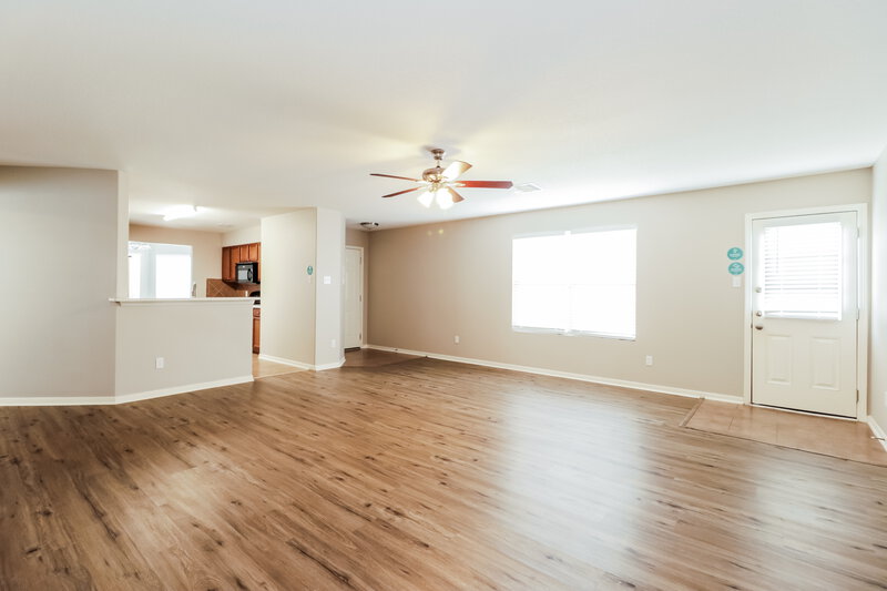 1,775/Mo, 9801 Hyacinth Way Conroe, TX 77385 Living Room View 3