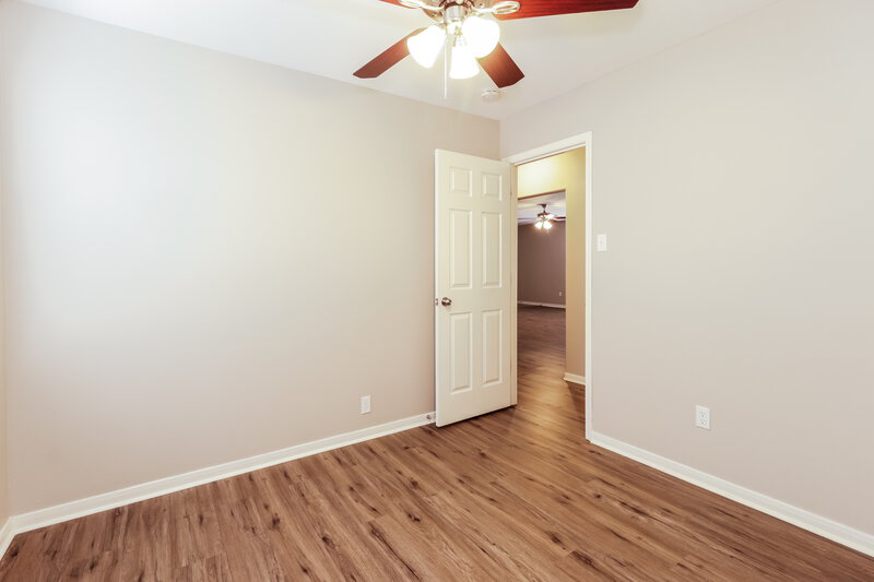 1,775/Mo, 9801 Hyacinth Way Conroe, TX 77385 Bedroom View 2