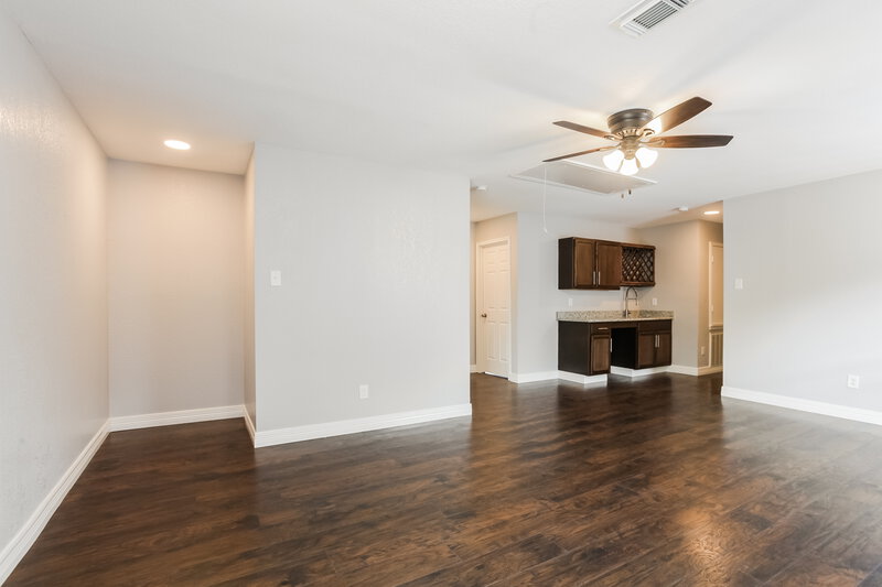 2,340/Mo, 12430 Aarons Way Dr Houston, TX 77066 Family Room View 2