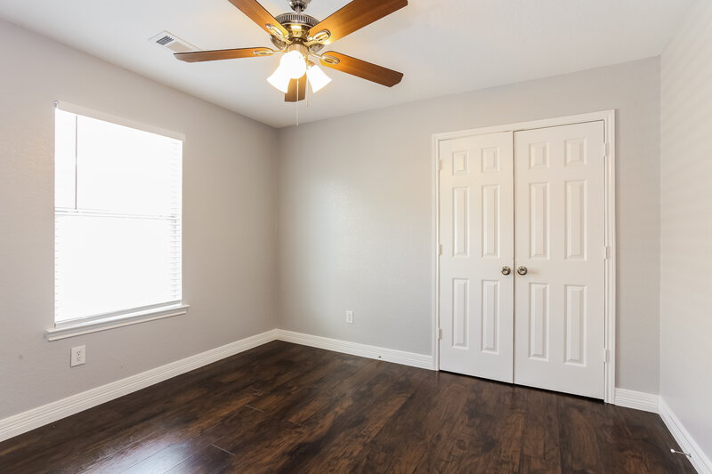 2,340/Mo, 12430 Aarons Way Dr Houston, TX 77066 Main Bedroom View