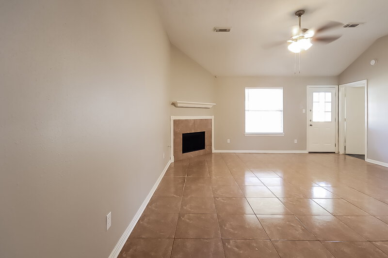 1,710/Mo, 8115 Greens Rd Humble, TX 77396 Living Room View