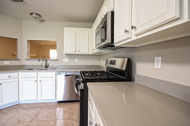 1,710/Mo, 8115 Greens Rd Humble, TX 77396 Kitchen View 2