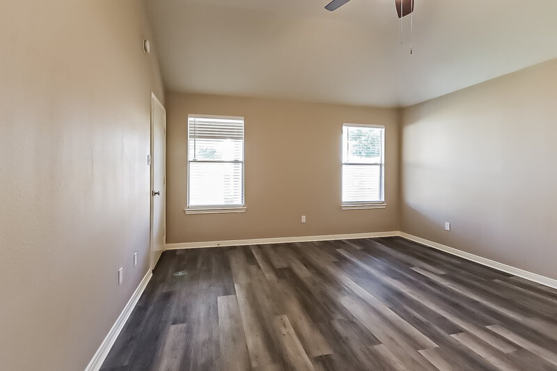 1,710/Mo, 8115 Greens Rd Humble, TX 77396 Main Bedroom View 2