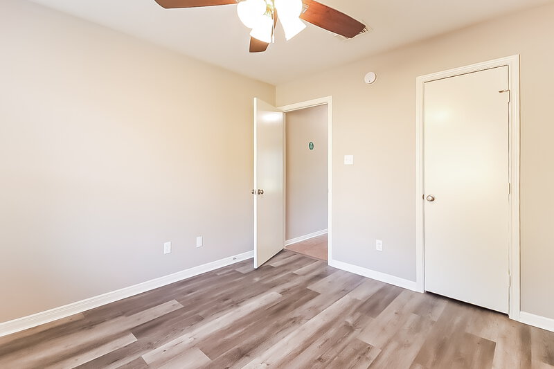 1,710/Mo, 8115 Greens Rd Humble, TX 77396 Bedroom View 2