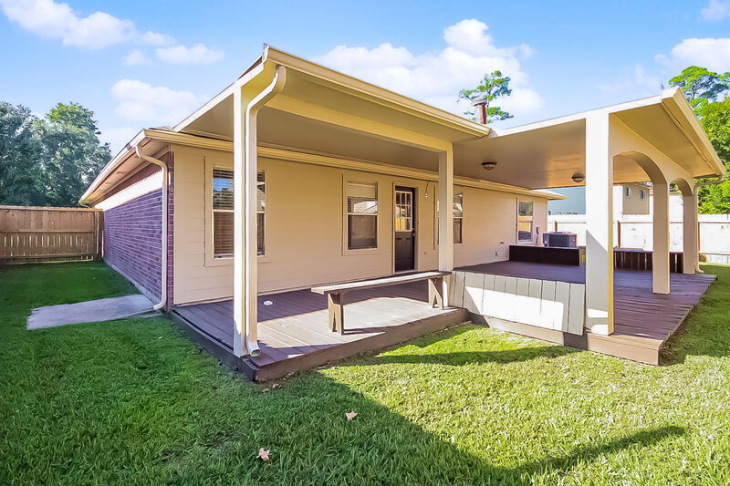 1,710/Mo, 8115 Greens Rd Humble, TX 77396 Rear View