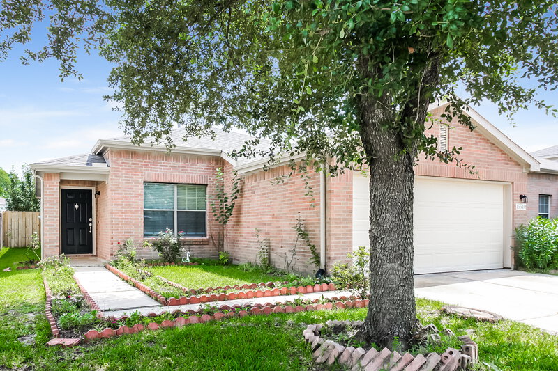 1,850/Mo, 15510 Miller House Ln Houston, TX 77086 Front View