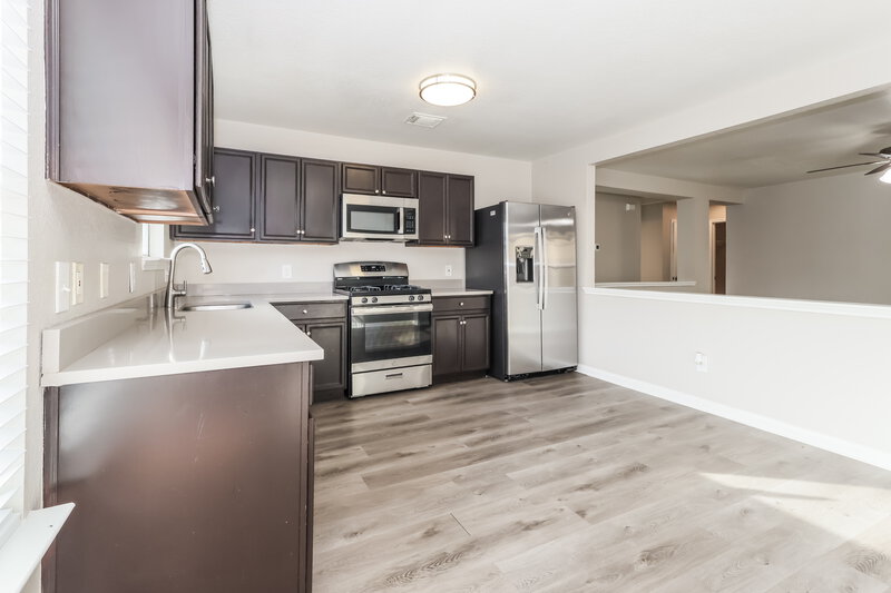 1,755/Mo, 15510 Miller House Ln Houston, TX 77086 Kitchen View 2