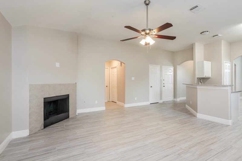 2,035/Mo, 25235 Clover Ranch Dr Katy, TX 77494 Living Room View 2