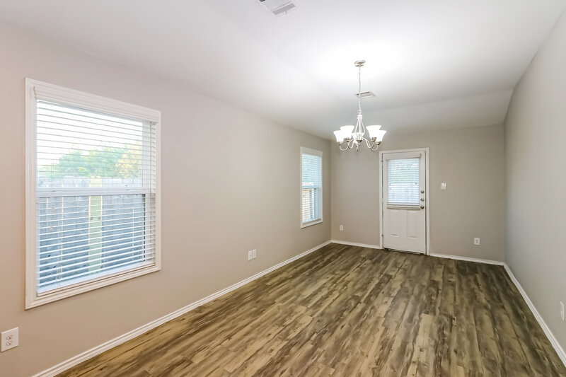 2,110/Mo, 19837 Mountain Dale Dr Cypress, TX 77433 Living Room View 2