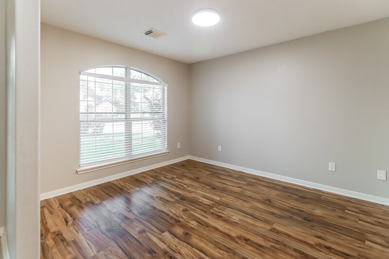 2,355/Mo, 405 Mystic Glen Loop Houston, TX 77339 Dining Room View