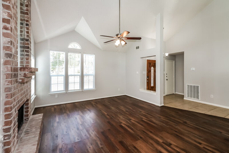 2,555/Mo, 11723 Snowberry Dr Cypress, TX 77429 Living Room View